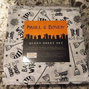 Halloween Basic Witch Sheets QUEEN